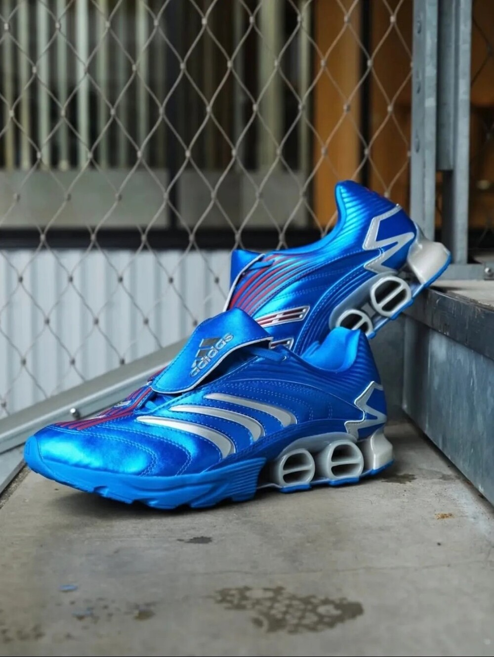 Women's Adidas Predator Megaride 'Metallic Shock Blue'